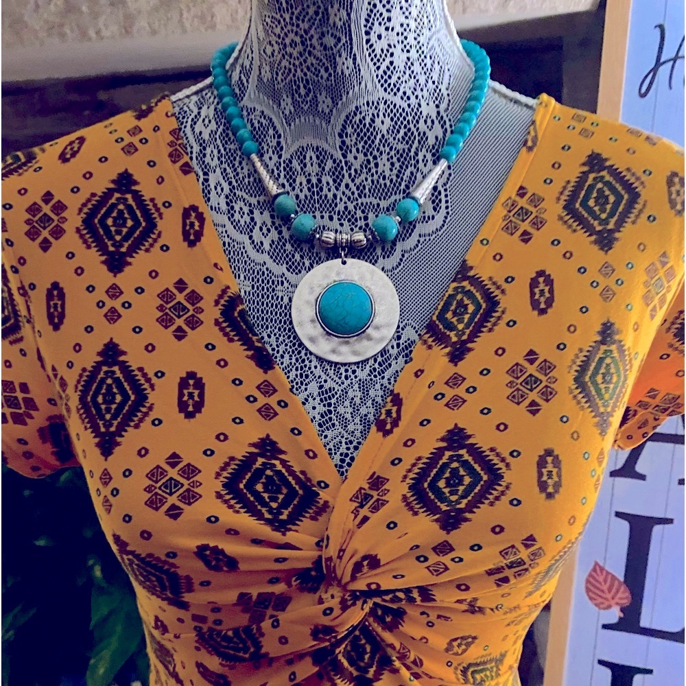 Three No-Boundaries Dress - Picture 7 of 16